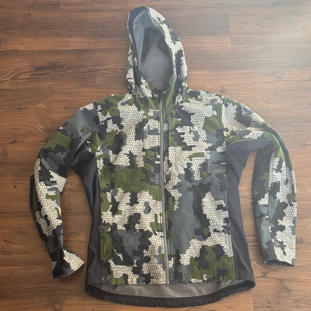KUIU JACKET